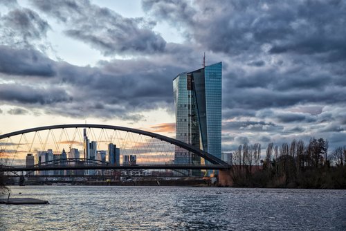 Hebt die EZB die Zinsen an, bekommen 800.000 Unternehmen Probleme