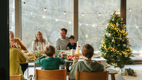 Viele Familien dürfen sich über günstigeren Kartoffelsalat freuen. 