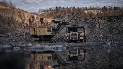 Ukraine's Mineral Rights Entwined In Deal For American Aid