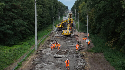 Deutsche Bahn Modernizes Berlin-Hamburg Railway Route