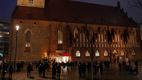On Christmas Eve, Churches Offer Alternatives To Traditional Mass Due To Pandemic