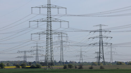 Germany Seeks Expansion Of Its Electricity Grid