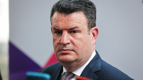 Hubertus Heil guckt neutral