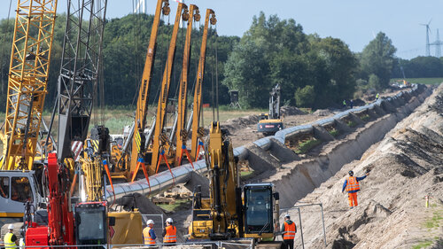 Construction Continues At New LNG Terminal And Pipeline At Wilhelmshaven