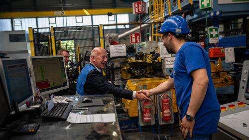 Berlin Mayor Visits Factory Employing Refugees