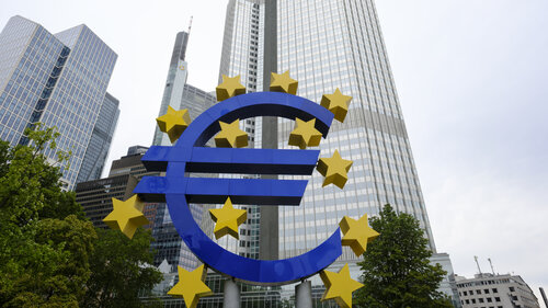 Der schwache Dollar ist für Europa eine Chance, den Euro zu einer Weltwährung zu machen. 